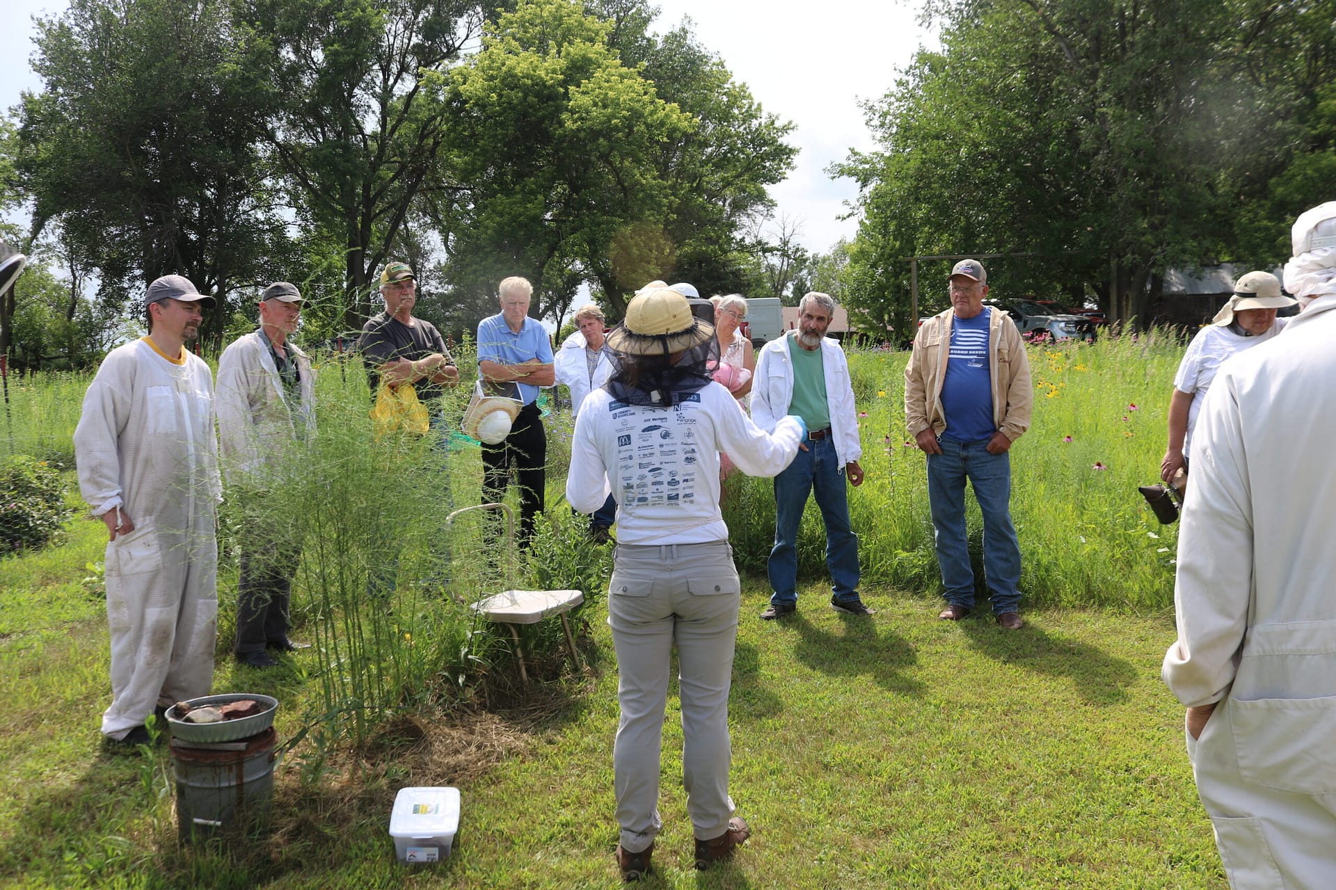 Dr Eva workshop event at Steve Lende's apiary